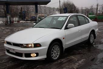2002 Mitsubishi Galant Photos