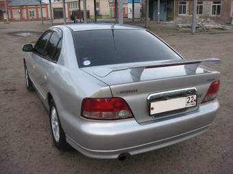 2002 Mitsubishi Galant Photos