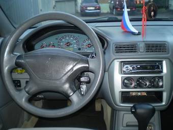 2002 Mitsubishi Galant Wallpapers