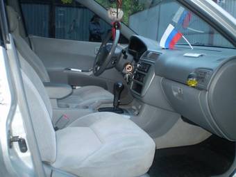 2002 Mitsubishi Galant Pics