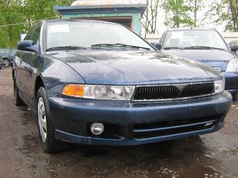 2002 Mitsubishi Galant Images