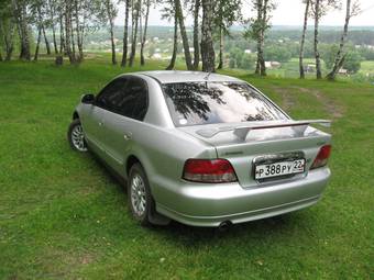 2002 Mitsubishi Galant Photos