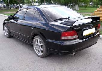 2002 Mitsubishi Galant Pictures