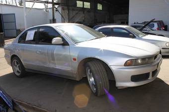 2002 Mitsubishi Galant Photos