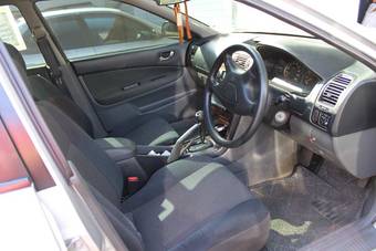 2002 Mitsubishi Galant Pictures