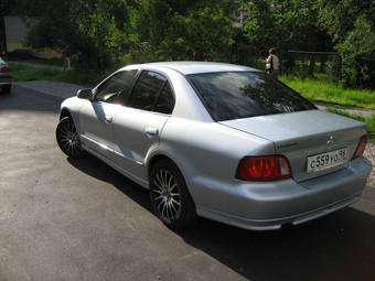 2002 Mitsubishi Galant Photos