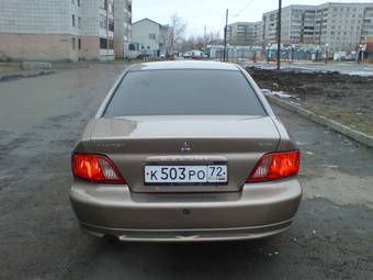 2002 Mitsubishi Galant Photos