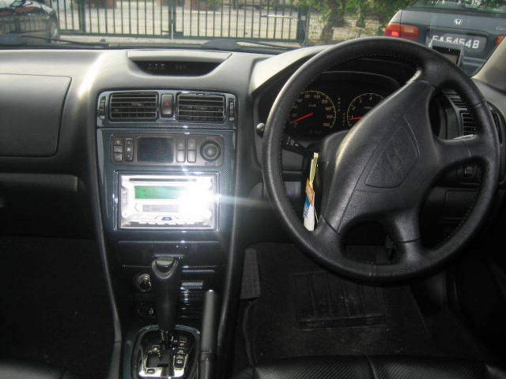 2003 Mitsubishi Galant