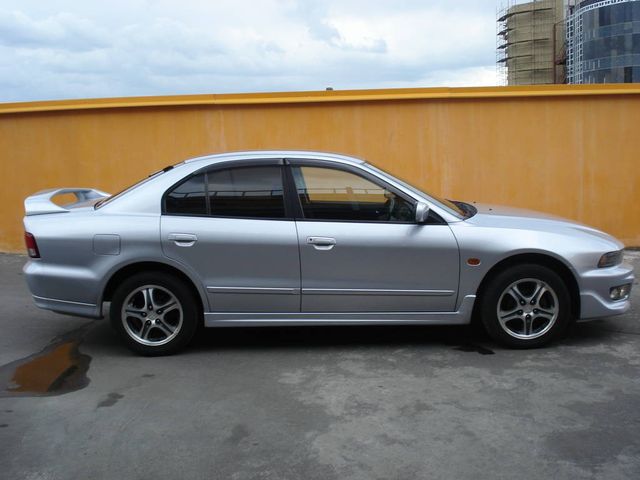 2003 Mitsubishi Galant