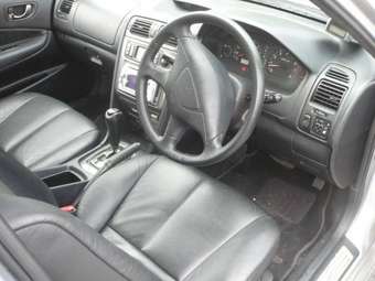 2003 Mitsubishi Galant Photos