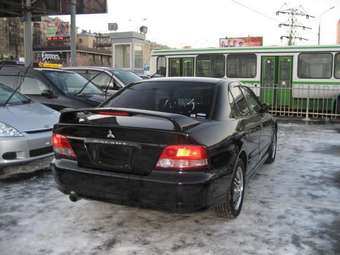 2003 Mitsubishi Galant Photos