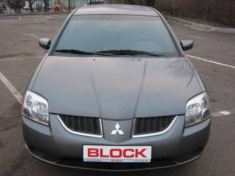 2003 Mitsubishi Galant Photos