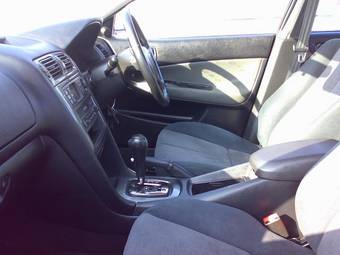 2003 Mitsubishi Galant Pictures