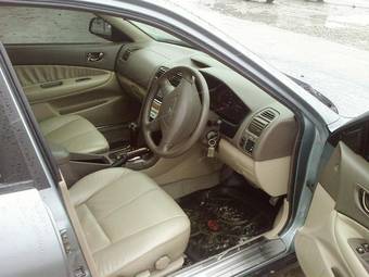 2003 Mitsubishi Galant Pics