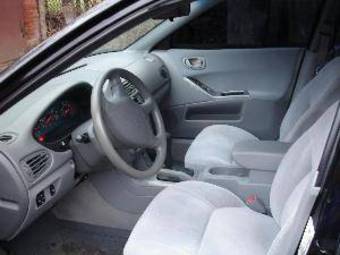 2003 Mitsubishi Galant Pics