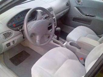 2003 Mitsubishi Galant Photos