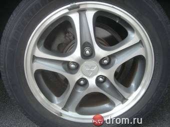 2003 Mitsubishi Galant Photos