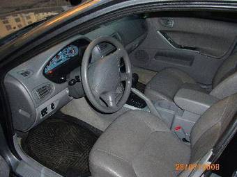 2003 Mitsubishi Galant Pictures