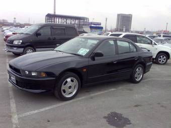 2003 Mitsubishi Galant Photos