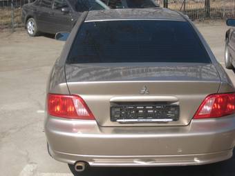 2003 Mitsubishi Galant Images