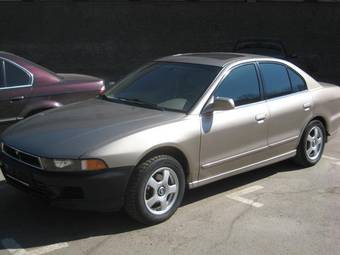 2003 Mitsubishi Galant Pictures