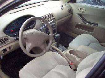 2003 Mitsubishi Galant Photos