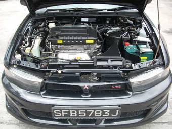 2003 Mitsubishi Galant Images