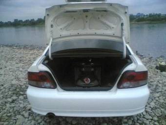 2003 Mitsubishi Galant Photos