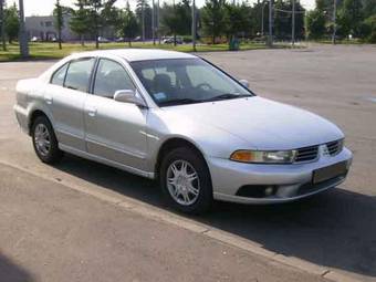 2003 Mitsubishi Galant Photos