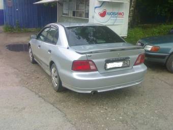 2003 Mitsubishi Galant Photos