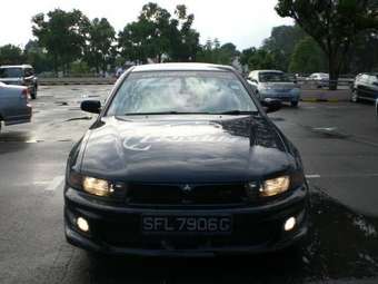 2004 Mitsubishi Galant Pictures