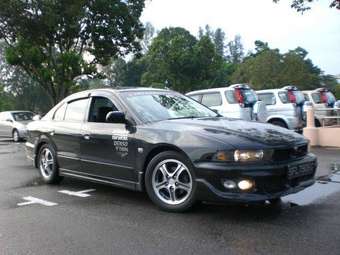 2004 Mitsubishi Galant Pictures