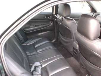 2004 Mitsubishi Galant Photos