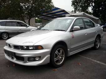 2004 Mitsubishi Galant Pictures