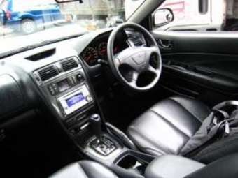 2004 Mitsubishi Galant Images