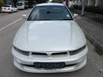 2004 Mitsubishi Galant Pictures