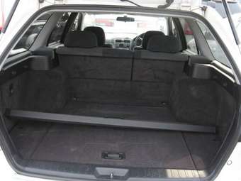 2004 Mitsubishi Galant Photos
