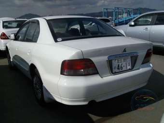 2004 Mitsubishi Galant Pictures
