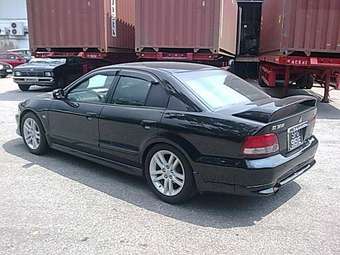 2004 Mitsubishi Galant Pics