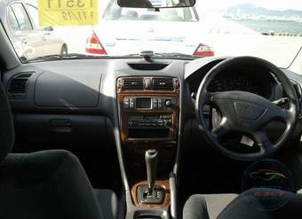 2004 Mitsubishi Galant Pictures