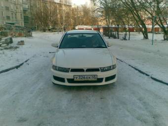 2004 Mitsubishi Galant Images