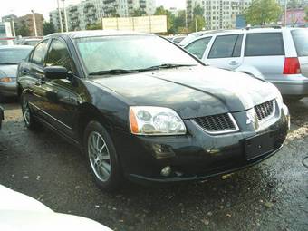 2004 Mitsubishi Galant Pictures