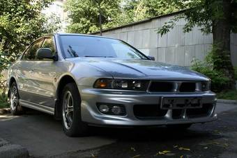 2004 Mitsubishi Galant Pictures