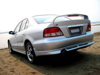 2004 Mitsubishi Galant Pictures