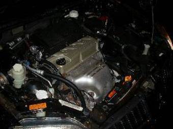 2004 Mitsubishi Galant Images
