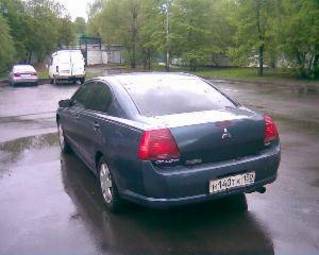 2004 Mitsubishi Galant Pictures