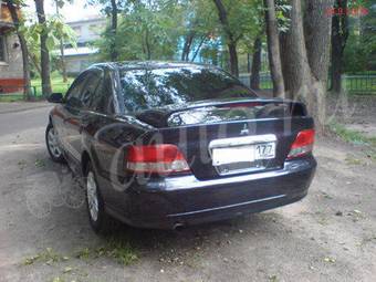 2004 Mitsubishi Galant Pictures