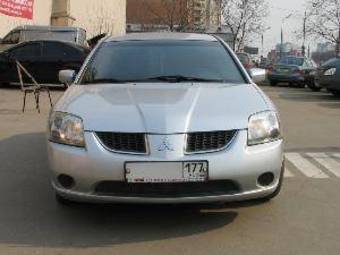 2004 Mitsubishi Galant Pictures