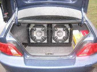 2004 Mitsubishi Galant Photos