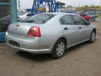 2004 Mitsubishi Galant Images